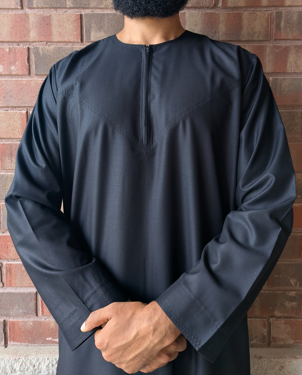 Essential Omani Thobe - Badr Black