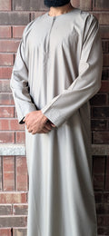 Essential Omani Thobe - Taqwa Taupe